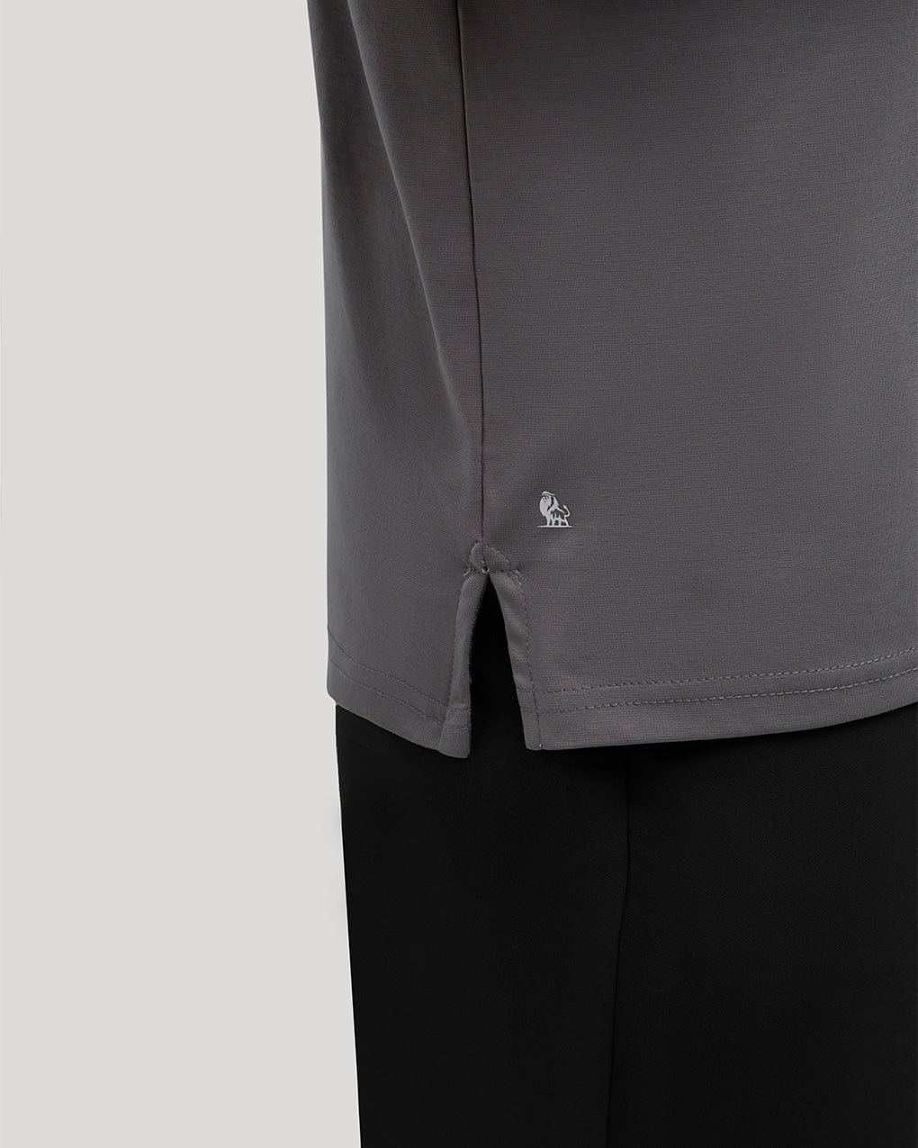 PLAYERA CREW SPLIT-HEM PREMIUM